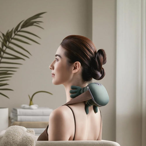 Shoulder and Neck Massager, Bionic Heated Massager, Neck Massager with Fingers, 4D Kneading Massage, Simulates a Real Palm Massage for Comfort, Relax Muscle Tension (Green)